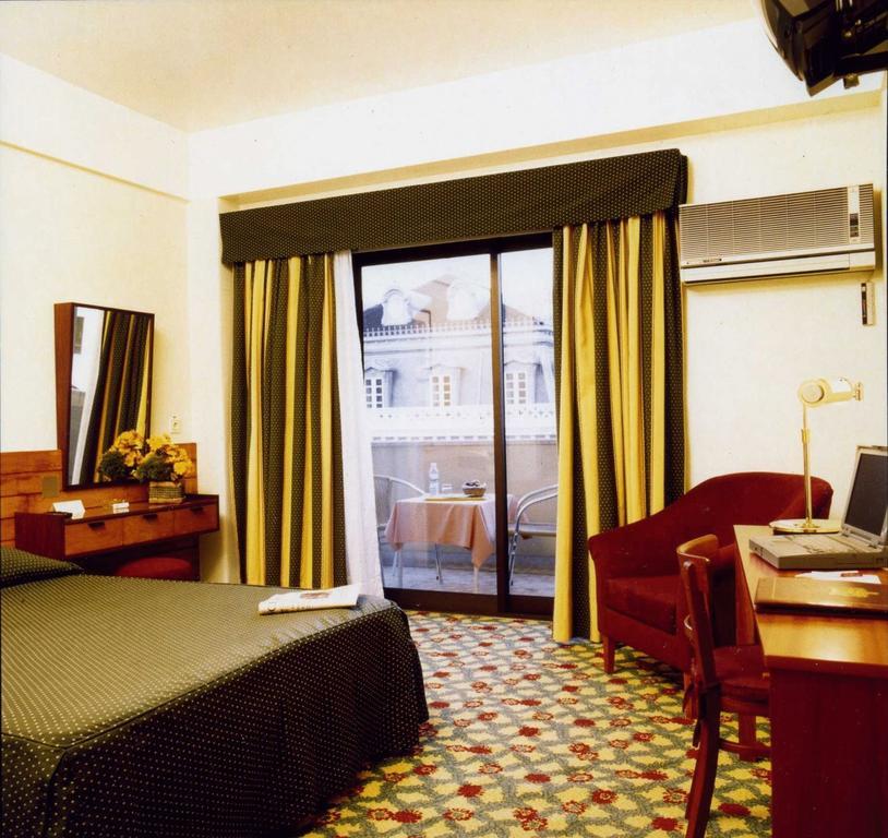 Hotel Jorge V Lisboa Rum bild